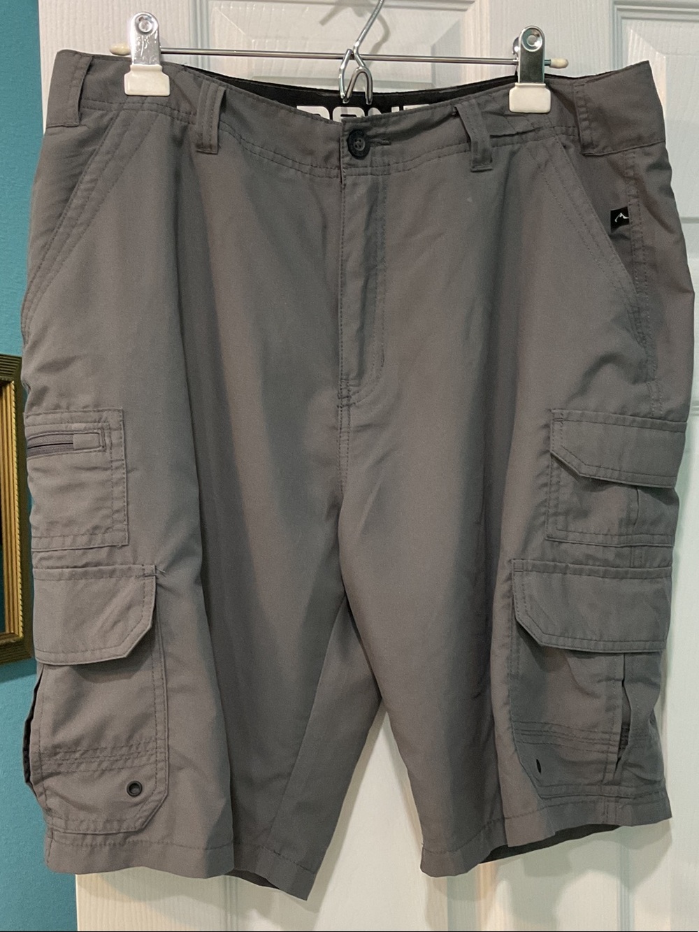 Men’s Denali brand cargo shorts